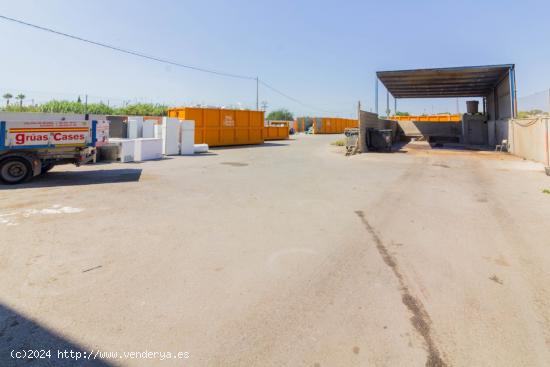 EN VENTA AMPLIA NAVE INDUSTRIAL EN CALLOSA DE SEGURA. - ALICANTE