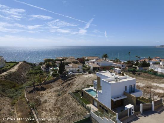 Villa de lujo en El Chaparral - MALAGA