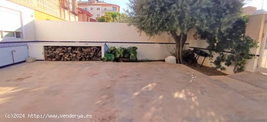 Se Vende Precioso Chalet en Los Narejos con buena ubicación - MURCIA