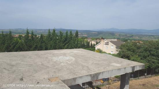 Casa con terreno en construcción en Caraquiz - GUADALAJARA