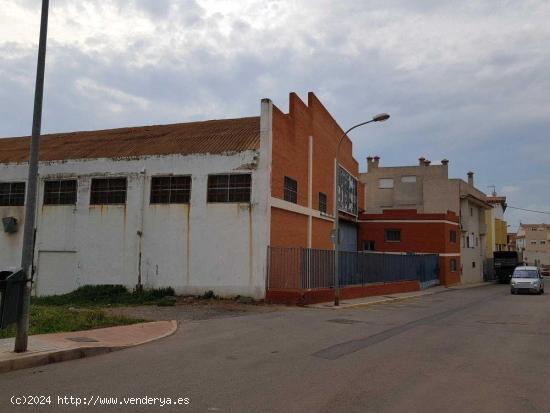 NAVE INDUSTRIAL EN VALL DE UXO - CASTELLON