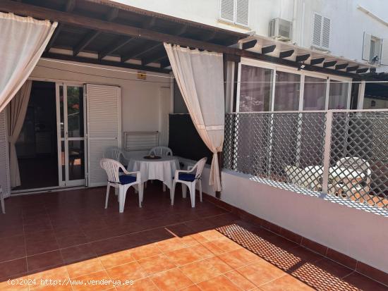 PRECIOSO APARTAMENTO DE DOS PLANTAS SITUADO EN VERA PLAYA - ALMERIA