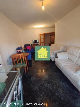 SE VENDE PISO AMPLISIMO  EN ZONA INDUSTRIA (TERCERO SIN ACENSOR) - ALBACETE