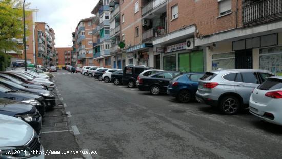 Local comercial en venta en calle Inmaculada de Mostoles. - MADRID