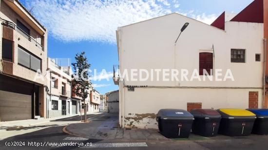 Casa de pueblo para REFORMAR en Torrent - VALENCIA