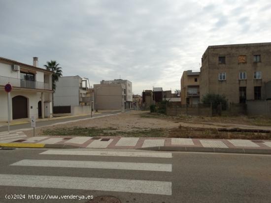 SOLAR URBANO ESQUINERO EN L'ALDEA - TARRAGONA