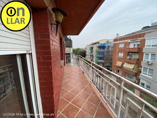 PISO DE 119 M2, 4 H, 1 B, BALCÓN, SIN ASCENSOR - BARCELONA