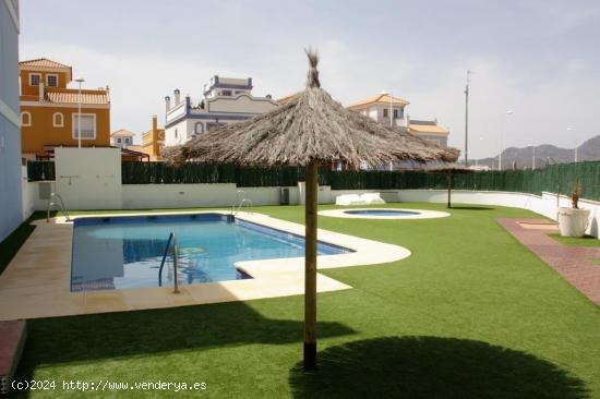 SE ALQUILA BONITO DUPLEX EN TERREROS POR TEMPORADAS - ALMERIA