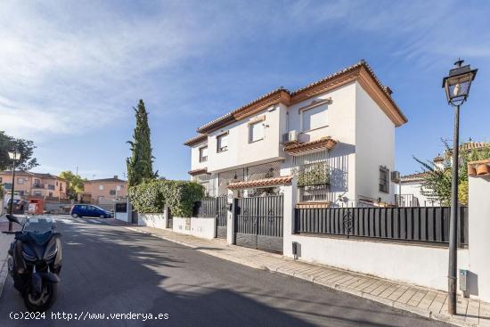 EN VENTA CHALET PAREADO (  JUN-GRANADA) - GRANADA