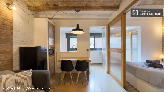 Piso en alquiler de 2 habitaciones en El Poble-Sec - BARCELONA