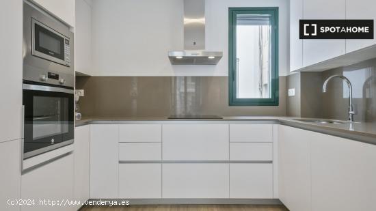 Apartamento entero de 3 habitaciones en Barcelona. - BARCELONA