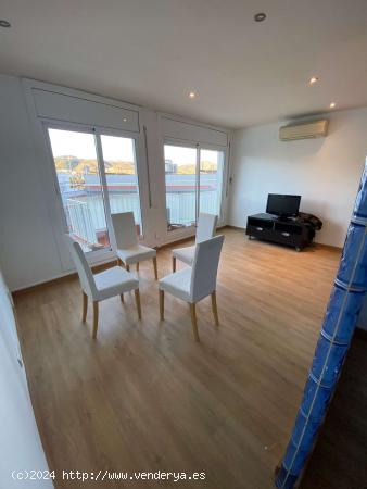 Apartamento de 2 dormitorios en El Carmel - BARCELONA