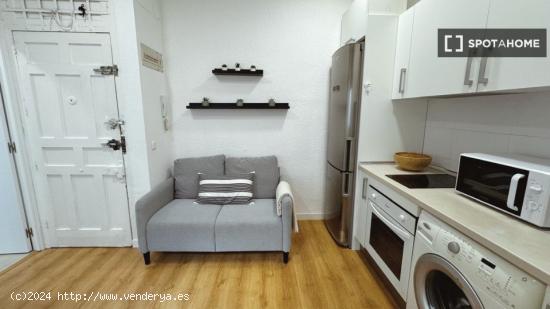 Apartamento de 1 dormitorio en alquiler en Delicias - MADRID