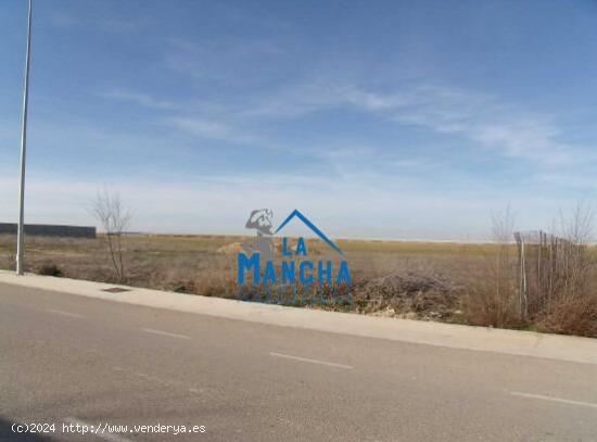 INMOBILIARIA LA MANCHA VENDE TERRENO URBANO EN LOS PRADOS - ALBACETE