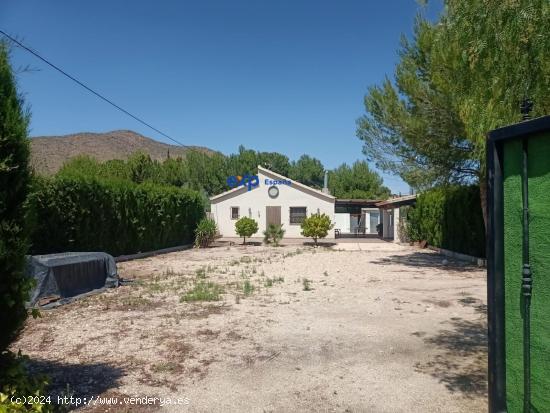 BONITA CASA DE CAMPO EN TOBARRA (ALBACETE) - ALBACETE