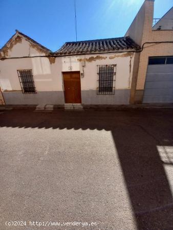 CASA DE PUEBLO PARA REFORMAR EN MORA (TOLEDO) - TOLEDO