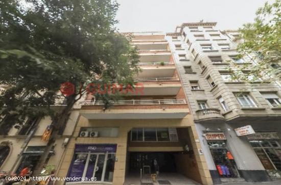  LOCAL COMERCIAL EN VENTA O ALQUILER C/ ROGER DE FLOR - BARCELONA 