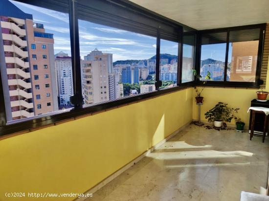  SE VENDE UN PISO EN LA CALA DE BENIDORM - ALICANTE 