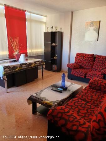 SE VENDE UN PISO EN VILLAJOYOSA - ALICANTE