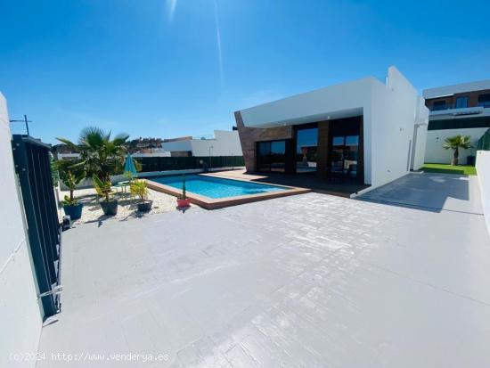 VILLA EN VENTA EN TERRA MARINA- BALCÓN DE FINESTRAT - ALICANTE