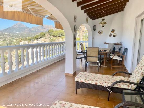 VILLA EN ALTEA EN VENTA - ALICANTE