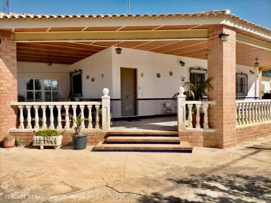 UNA CASA INDEPENDIENTE EN VENTA EN BENIDORM - ALICANTE