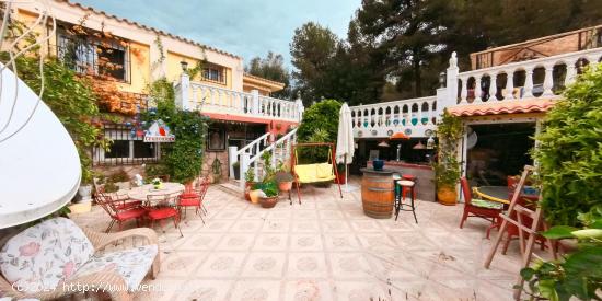 SE VENDE MARAVILLOSA CASA INDEPENDIENTE EN ALBIR - ALICANTE