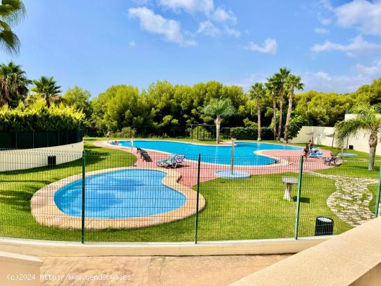 DUPLEX EN VENTA CON JARDIN - ALICANTE