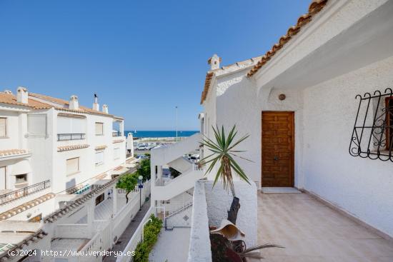 Impresionante apartamento con vistas al mar - ALICANTE