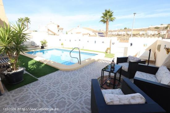 Stunning Villa with private pool - ALICANTE