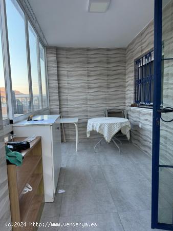 ADOSADO EN PUNTA PRIMA, URB PAU 20, CIÑUELICA CON VISTAS AL MAR - ALICANTE