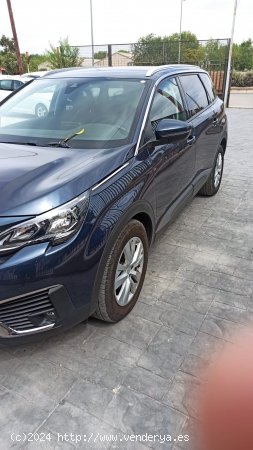 Peugeot 5008 1.5 BLUE HDI ACTIVE  96KW - Arganda del Rey