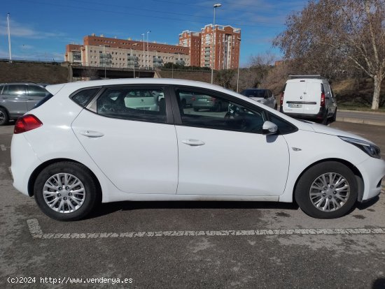 Kia Ceed 1.6 gasolina - Cornellà