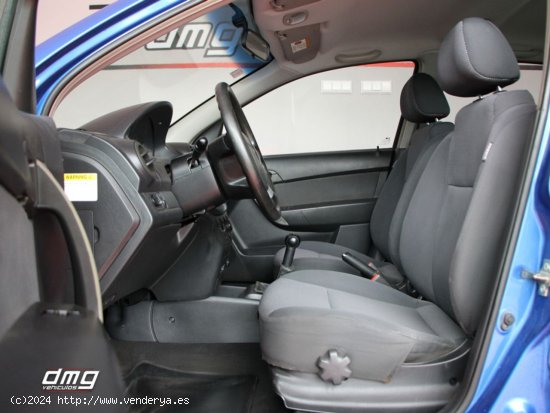 Chevrolet Aveo 1.2 16v LS - Rubí