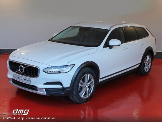 Volvo V90 Cross Country 2.0 D4 AWD Auto 190Cv 5p. - Rubí