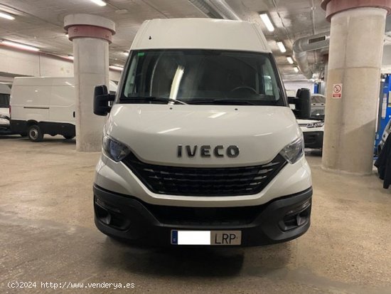 Iveco Daily Furgón 35S16 V 3520L H2 12.0 160cv - GARANTIA MECANICA - Barcelona