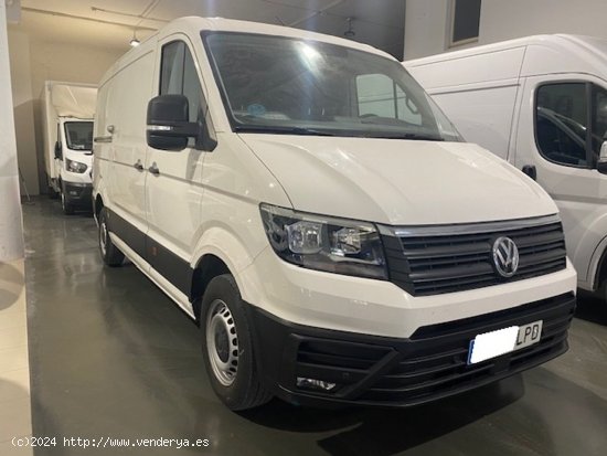 Volkswagen Crafter Furgon L3H2 2.0 TDI SCR 35 BM 140cv - GARANTIA MECANICA - Barcelona