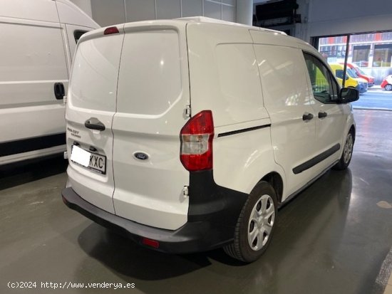 Ford Transit Courier 1.5TDCi Trend 75cv - GARANTIA MECANICA - Barcelona