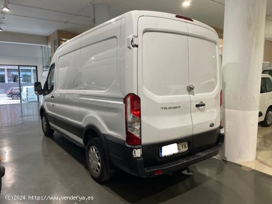 Ford Transit FT 350 L2 Van Trend 130 - GARANTIA FÁBRICA 06/2025 - Barcelona