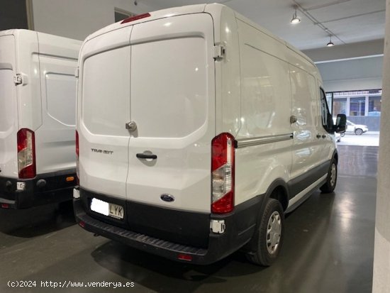 Ford Transit FT 350 L2 Van Trend 130 - GARANTIA FÁBRICA 06/2025 - Barcelona