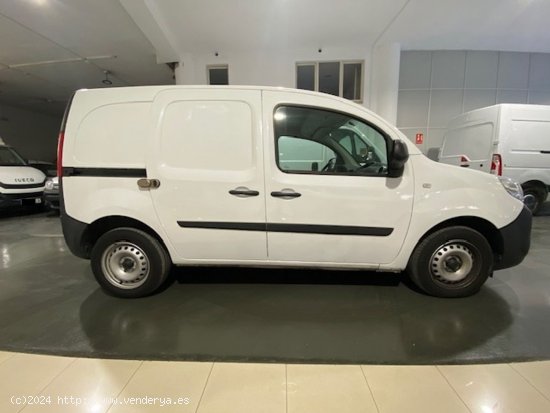 Renault Kangoo Fg. 1.5dCi Profesional 85cv. - GARANTIA MECANICA - Barcelona