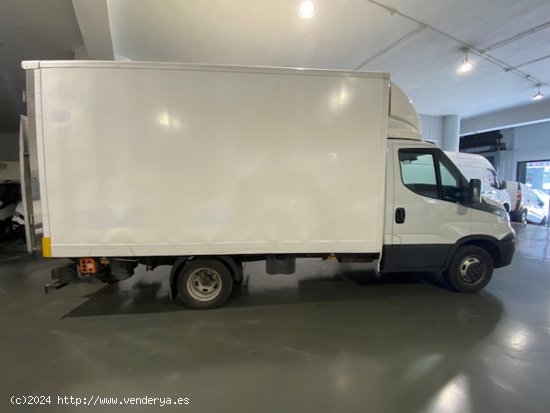 Iveco Daily Chasis Cabina 35C16 3750 160cv PLATAFORMA ELEVADORA - GARANTIA MECANICA - Barcelona