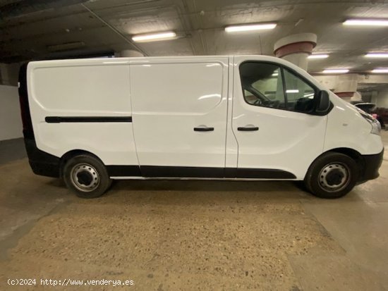 Renault Trafic Furgón 29 L2H1 dCi 120cv - GARANTIA MECANICA - Barcelona