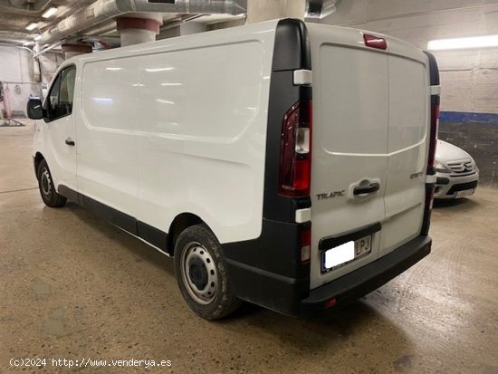 Renault Trafic Furgón 29 L2H1 dCi 120cv - GARANTIA MECANICA - Barcelona