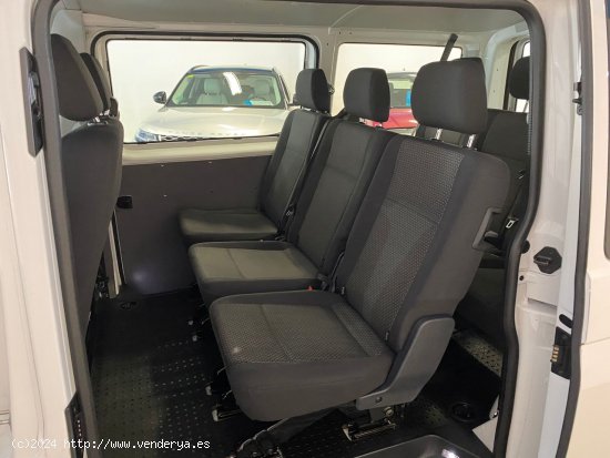 Volkswagen Transporter 2.0 TDI KOMBI 9 PLAZAS - Castelldefels