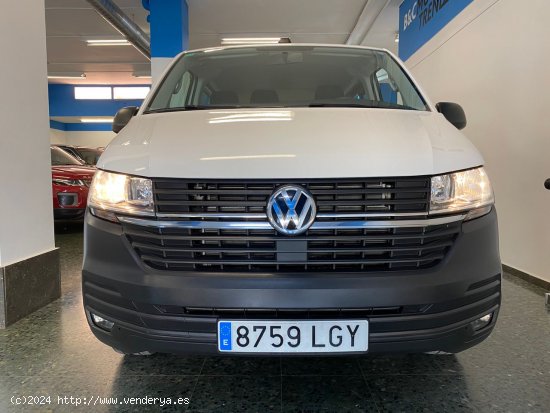 Volkswagen Transporter 2.0 TDI KOMBI 9 PLAZAS - Castelldefels