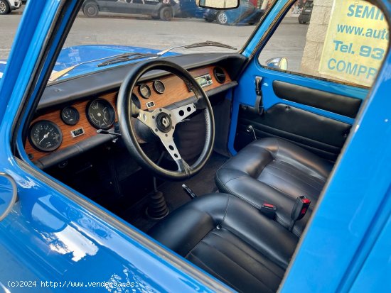 Renault R8 REPLICA GORDINI - Barcelona