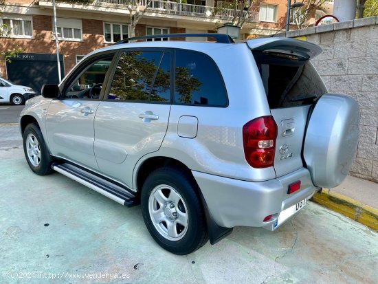 Toyota Rav4 2.0 VVT I LUNA 4X4 SOLO 49.900 KMS - Barcelona