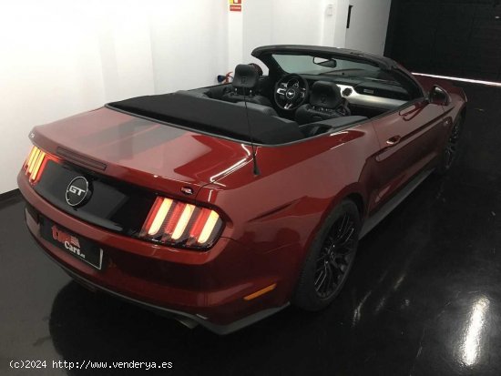 Ford Mustang 5.O CONVERTIBLE - Terrassa