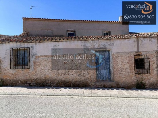 SE VENDE CASA EN MASEGOSO DE 5 HABITACIONES POR 65000€